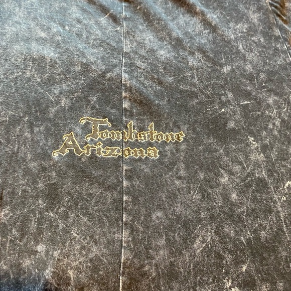 Gray and cream FREEDOM Tombstone AZ short sleeve high low shirt - Picture 11 of 11